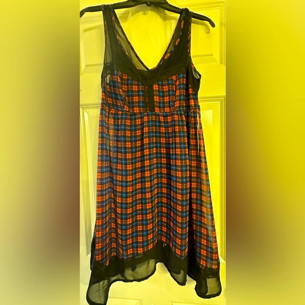 Bar III Dress!! Worn a few hours! Like brand new! So cute and fun!